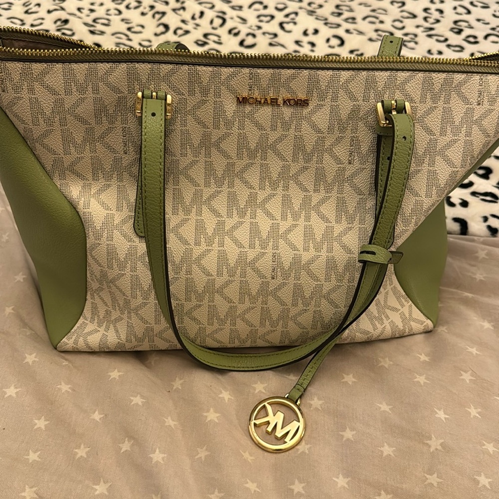Michael Kors purse